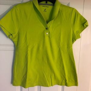 Women top in good condition nice color